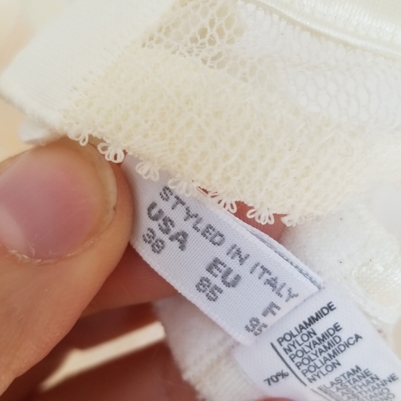 EUC 38C Italian Chia Rugi Bra Embellished - Picture 6 of 6